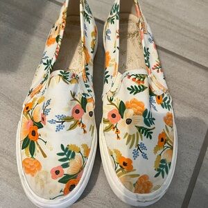 Lightly Used Pair of Keds Paper Rifle Co Slip on Tennis Shoes in 7.5 Floral